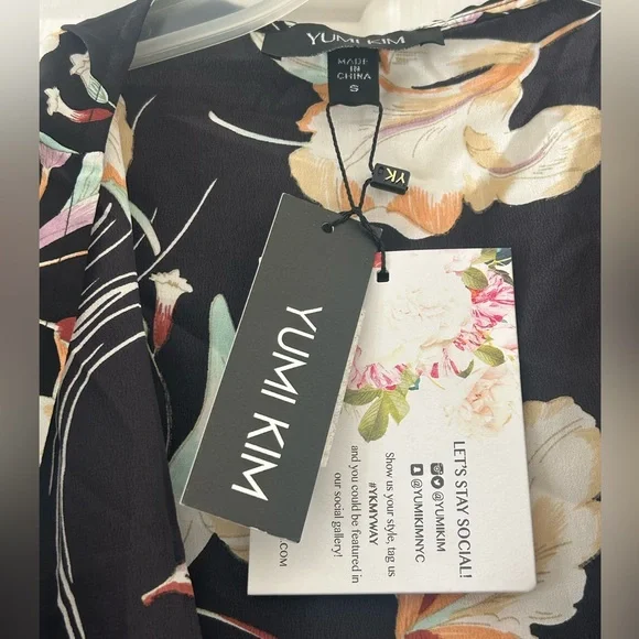 NWT Yumi Kim Kennedy 100% Silk Black Floral Bay Breeze Wrap Mini Dress - Small - Picture 11 of 16
